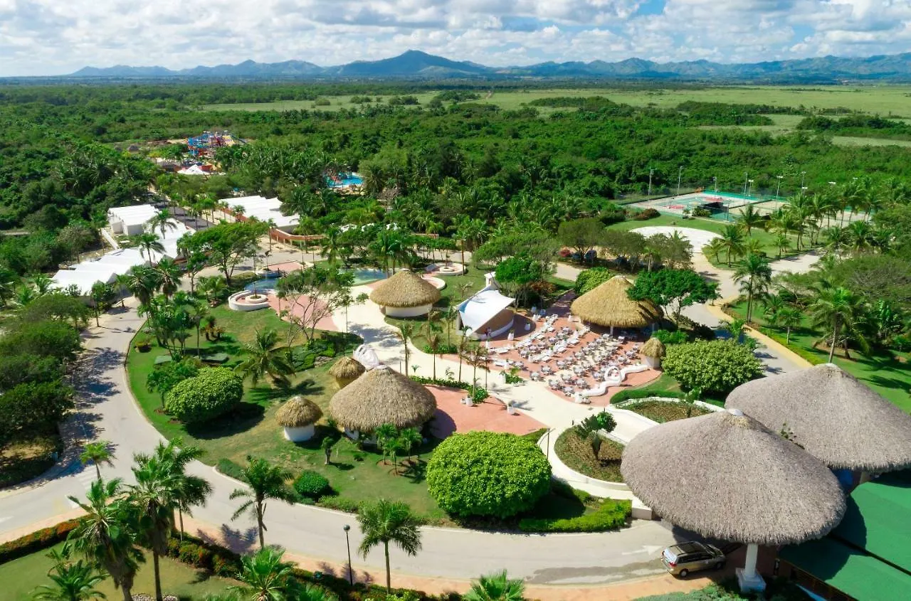 Grand Sirenis Punta Cana Resort & Aquagames 5*, Uvero Alto